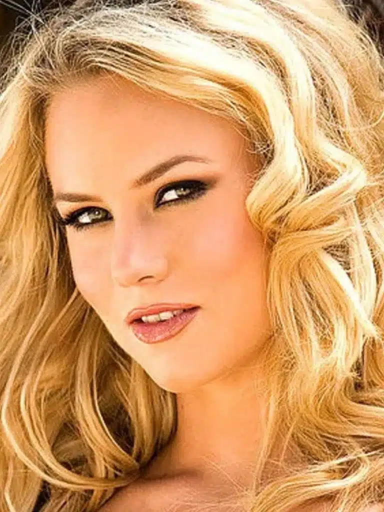Sophia Lynn Biography: Wiki, Age, Career, Height, Weight, Husband, Net Worth & More